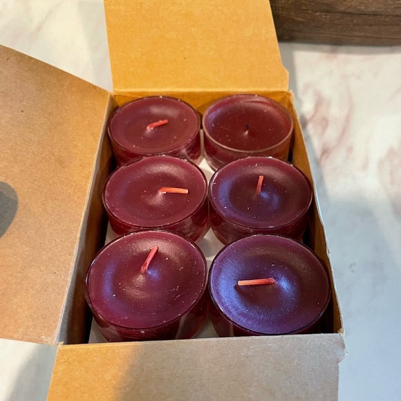 LOT OF 11 VTG PARTYLITE MULBERRY TEALIGHT CANDLES NEW - Picture 2 of 5